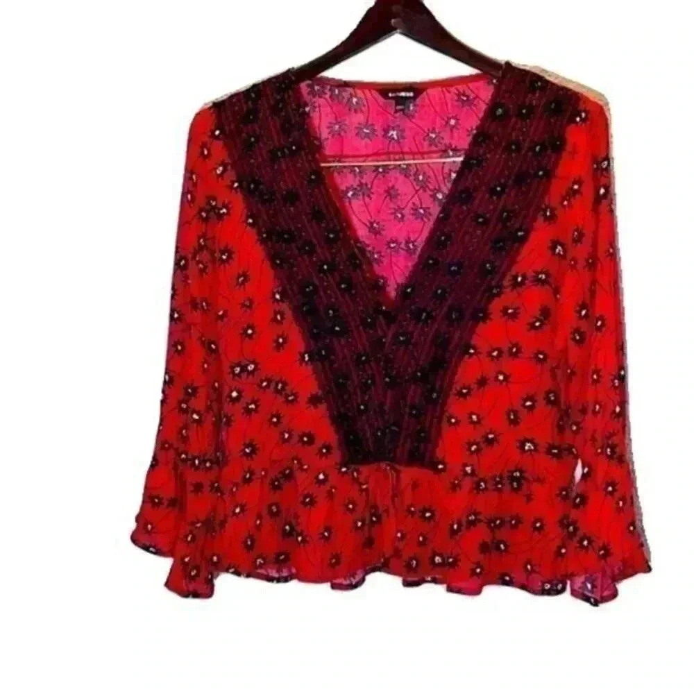 Express Red Black Print Blouse Top Lace V-neck Size Med